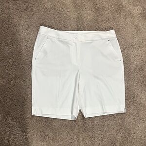 Greg Norman Collection Women's White Bermudas